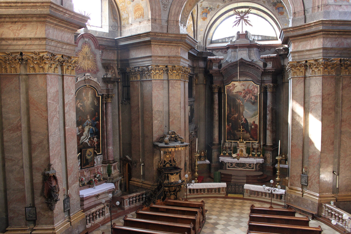 Die Salesianerinnenkirche (Sonderöffnung) – ein monumentaler kaiserlicher Stiftungsbau des Hochbarock
