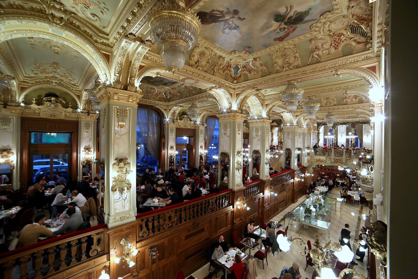 ZOOM-VORTRAG: Stadtporträt Budapest: Eleganz und Überfluss in der ehem. habsburgischen Königsstadt