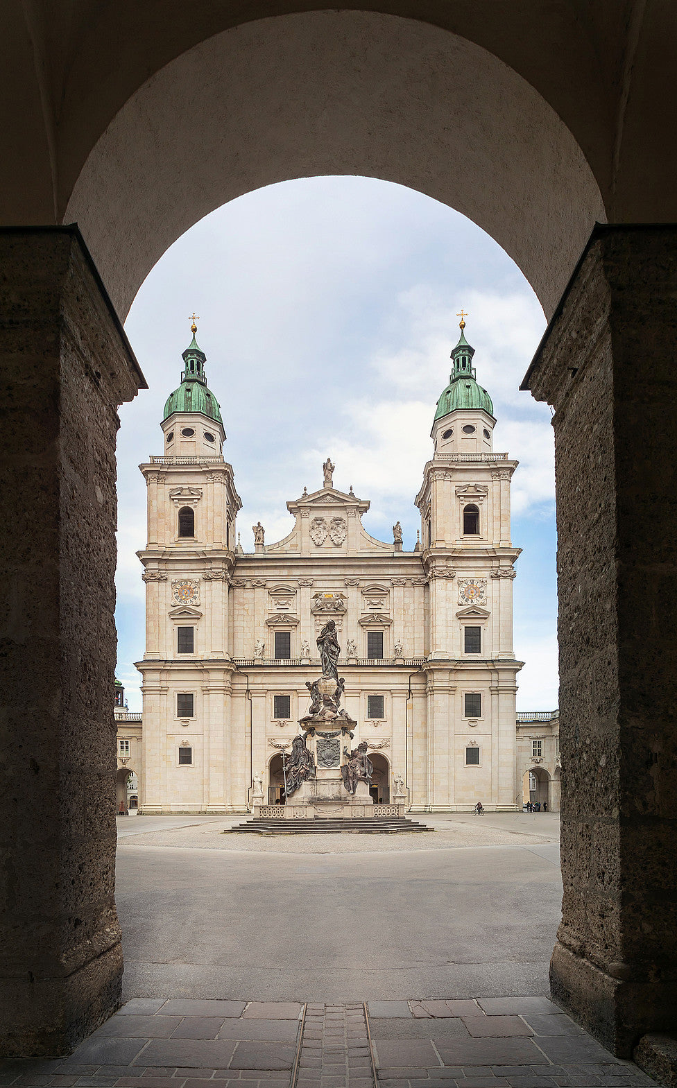 Architekturgeschichte Österreichs XII: Der Salzburger Dom und die frühbarocke Architektur bis zur Mitte des 17. Jahrhunderts