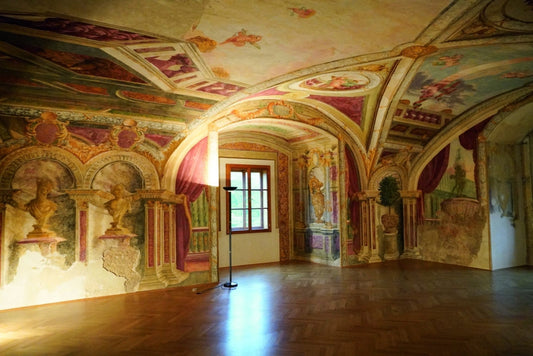 Die barocke Sala terrena in Schloss Vösendorf