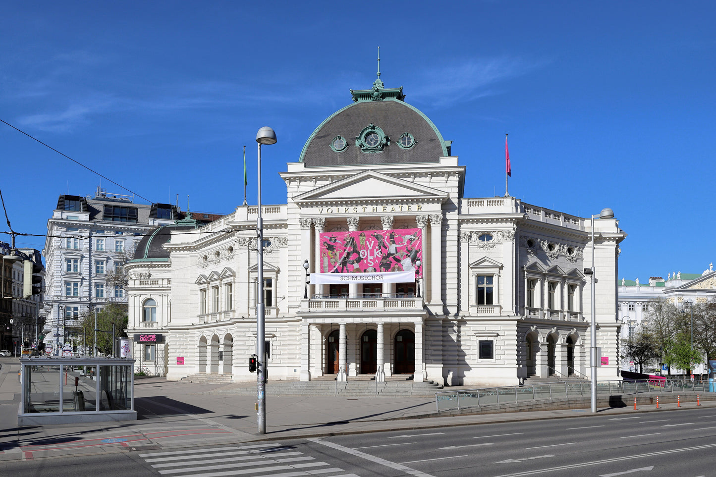 Kopf hoch! – Die „Lastenstraße“: Palais und Monumentalbauten zw. Museumsquartier und Landesgericht